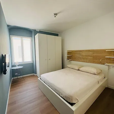 In The Center Of Varazze, 2 Minutes From The Sea *