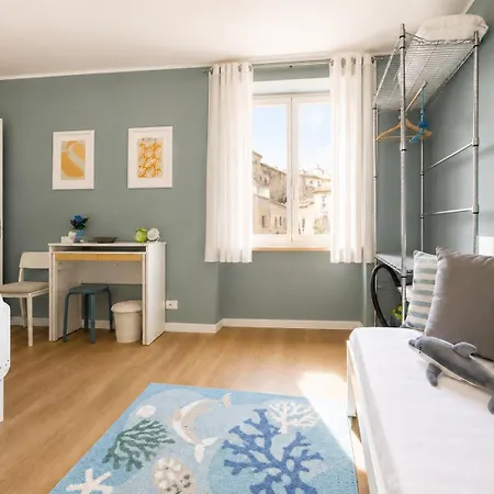 In The Center Of Varazze, 2 Minutes From The Sea *